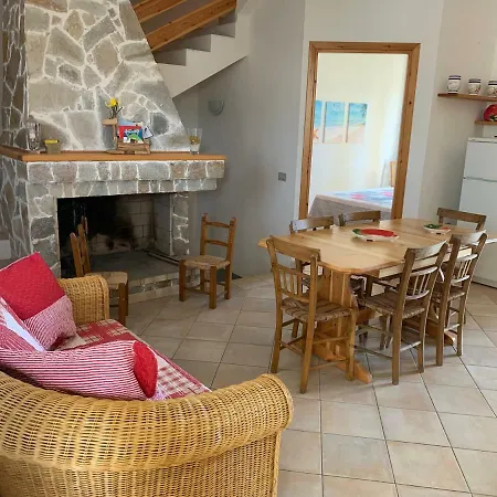 Domus Dorada بيت للعطل