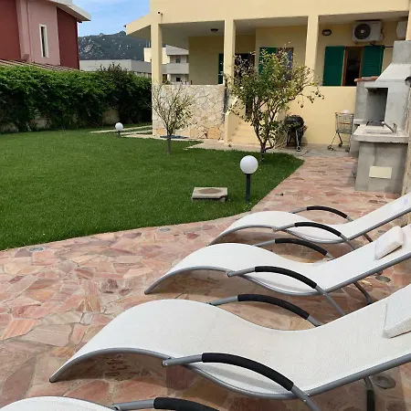 Сasa de vacaciones Domus Dorada Villasimius